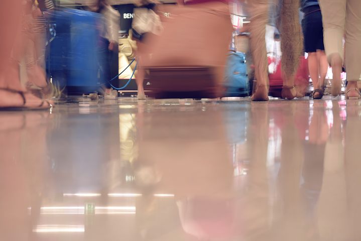 W jaki sposób można wygodnie i szybko dostać się na lotnisko